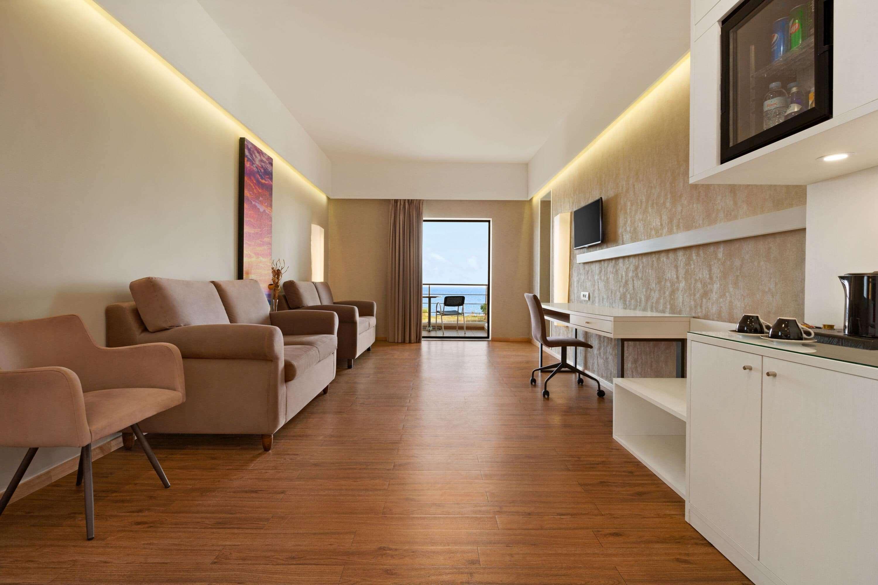 Hotel Ramada Plaza By Wyndham Thraki Alexandroupoli Exterior foto A typical hotel room