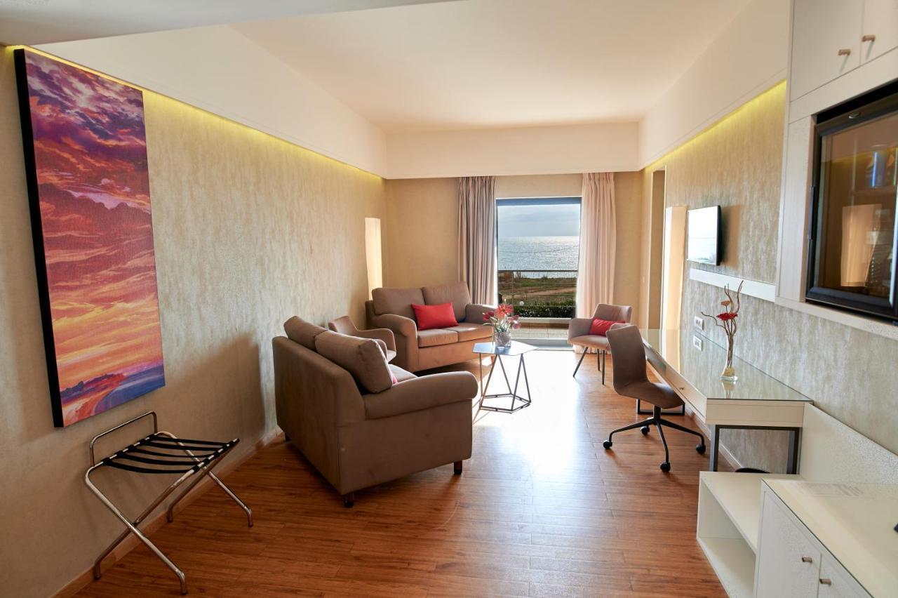 Hotel Ramada Plaza By Wyndham Thraki Alexandroupoli Exterior foto Suite